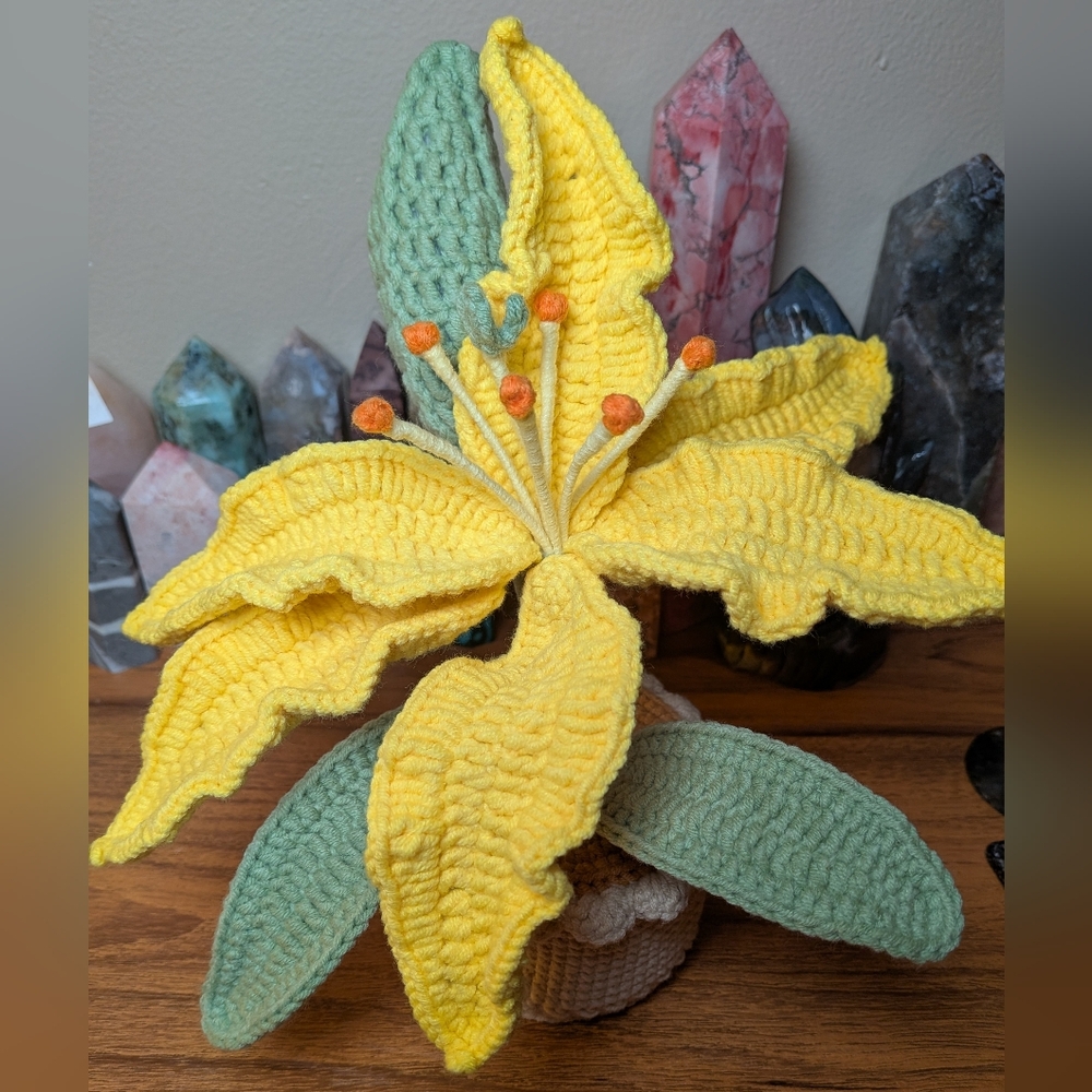 Handmade Crochet Lily Flower In A Crochet Pot - Picture 2 of 4
